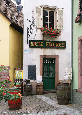 JimKPhoto_wine_shop_pfg